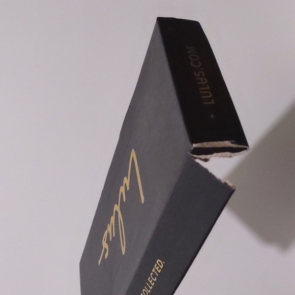 Lulu's Brown Flats - Picture 11 of 12